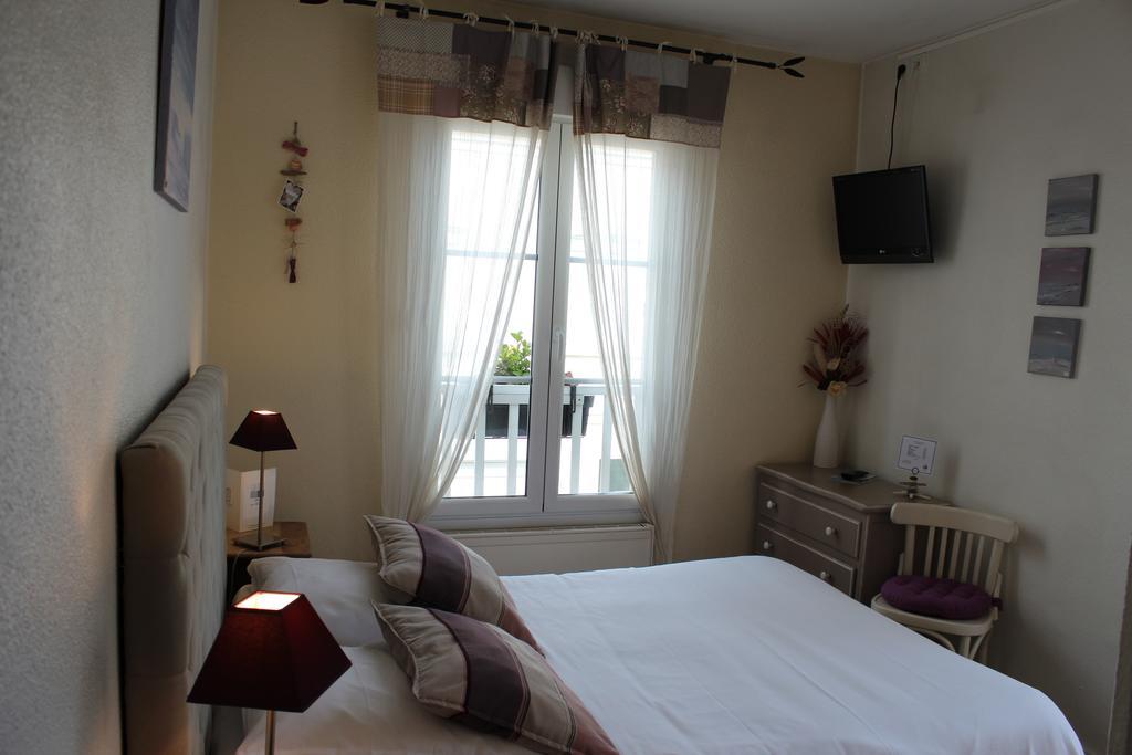 Hotel Des Falaises Villers-sur-Mer Δωμάτιο φωτογραφία