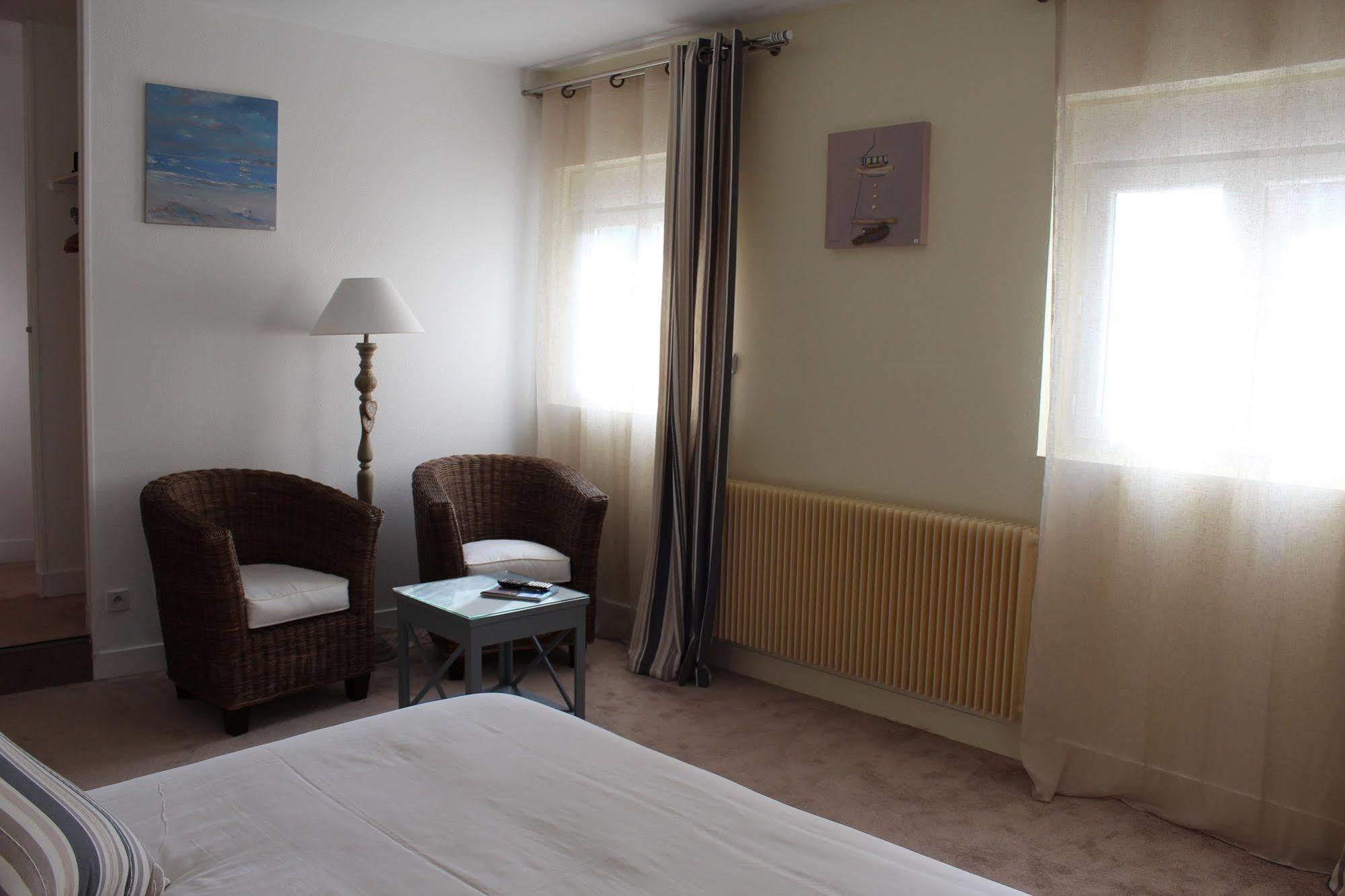 Hotel Des Falaises Villers-sur-Mer Εξωτερικό φωτογραφία